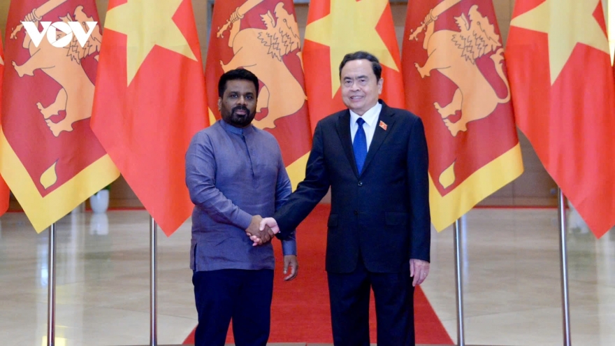 NA Chairman hosts Sri Lankan President